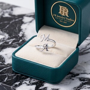 Anillo personalizado con dos iniciales, anillo ajustable de plata de ley 925.