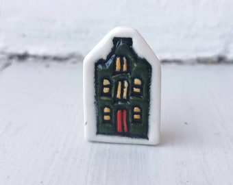 Miniature ceramic Dutch house - green