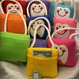 Tooth Fairy Pillow & Free Button, plush, embroidered comes with Lost my Tooth button, Tooth Pillow, Tooth Gift image 4