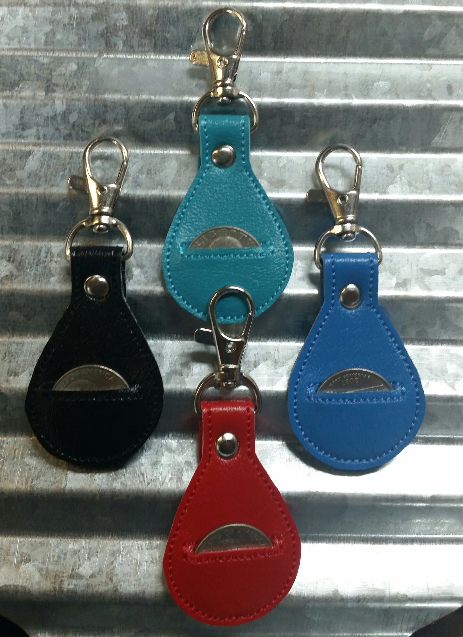 Trendy Quarter Holder Keychain for your Keys 