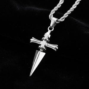 Hunter x hunter kurapika necklace - Etsy 日本