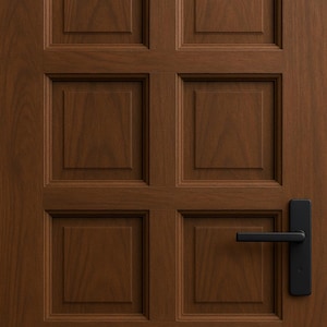 Puede incluir: Primer plano de una puerta de madera con acabado marrón oscuro. La puerta presenta un diseño de panel con ocho cuadrados empotrados. Una manija de puerta negra está en el lado derecho.