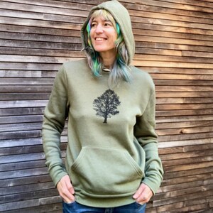 Cozy Fleece Oak Tree Hoodie - Unisex Hiking Pullover