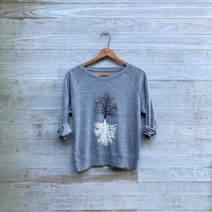 Schattenbaum-Pullover, Yoga-Geschenk und Slouchy, locker sitzendes Shirt zum Wandern, Geschenk für Naturliebhaber, Baum-Shirt