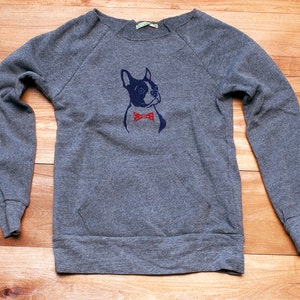 Sudadera Boston Terrier: algodón orgánico, pajarita roja, regalo para amantes de los perros