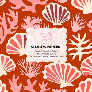 Puede incluir: Patrón sin costuras con motivos de coral y conchas marinas en tonos rosa y crema sobre un fondo naranja quemado. El diseño incluye diversas formas de coral y conchas de vieira estilizadas. El texto "SEAMLESS PATTERN" también es visible.