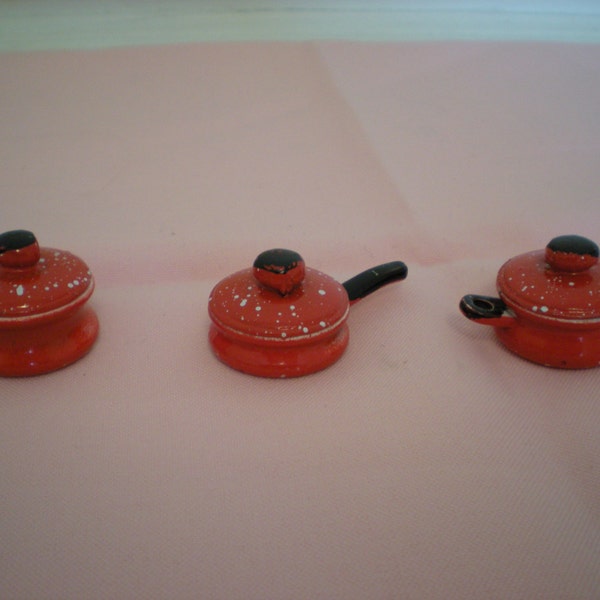 Now on Sale, Vintage Enamel Pots, Set of 3, Doll House Miniature