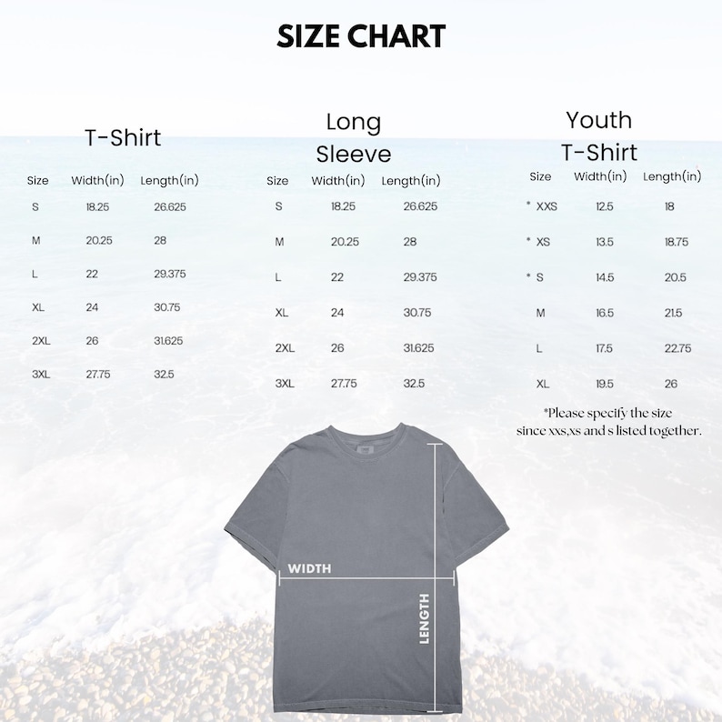 Puede incluir: Una tabla de tallas para camisetas y camisas de manga larga, con medidas en pulgadas. La tabla incluye tallas de XS a 3XL, con dimensiones de ancho y largo para cada talla. Se muestra una camiseta gris en la parte inferior.