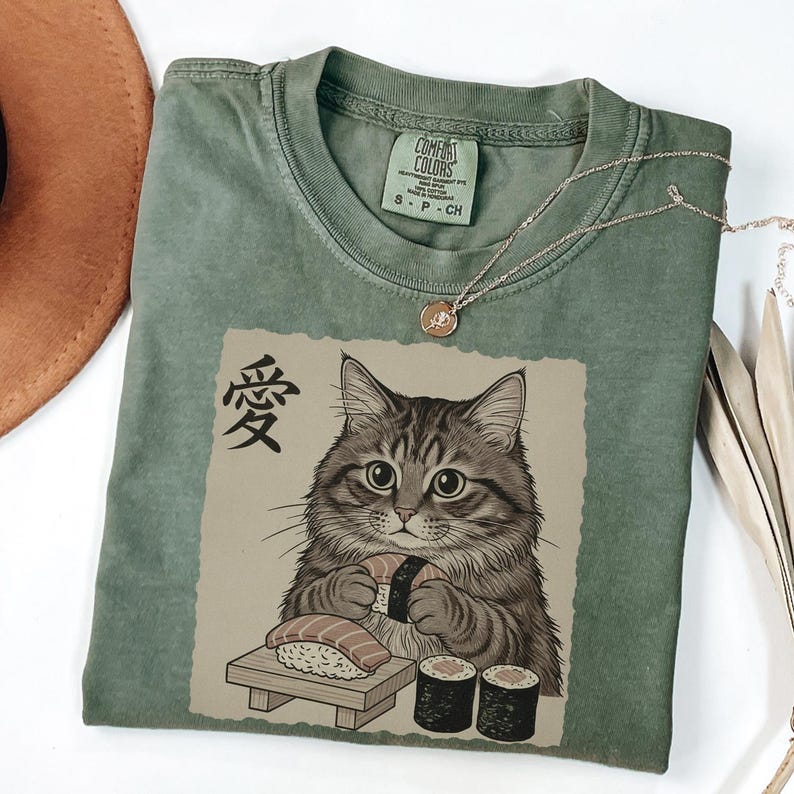 Comfort Colors® Ramen Cat Shirt, Cute Sushi Cat Sweatshirt, Kawaii Japanese Anime Cat Shirt, Anime Cat Tee, Japanese Tee, Ramen Lover GN50 bild 4
