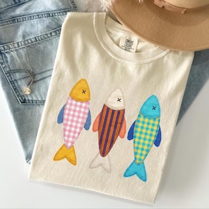 Comfort Colors® Faux Patchwork Fish Shirt, Rainbow Trout Fishing Shirt, Preppy Summer Graphic Tee, Bright Color Fish T-Shirt GN251