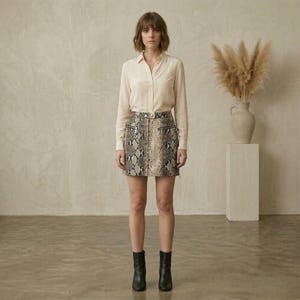 Schlangenprint Minirock mit hoher Taille, Leder-Optik, Reißverschluss-Detail