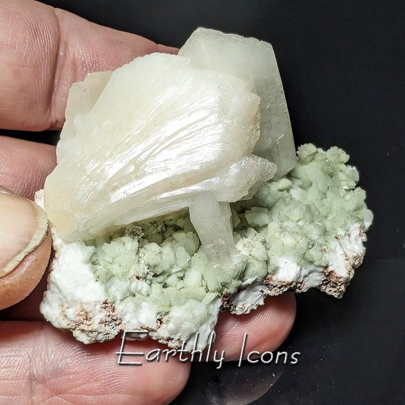 Stilbite on Green Heulandite Mineral Display Specimen from Maharashtra, India; Raw Mineral