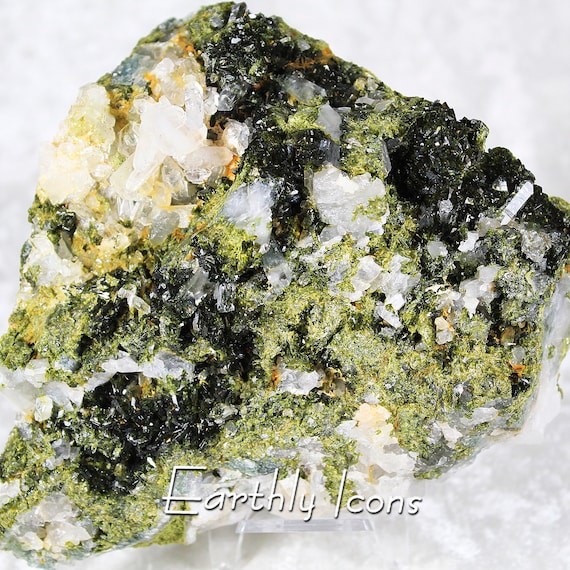 Epidote with Quartz (821g);  Epidote Quartz; Epidote Specimen; Epidote Cluster; Epidote Crystal Clusters; Large Epidote Specimen; Epidot