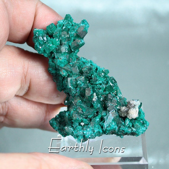 Dioptase (29g) from Republic of The Congo; Raw Mineral Specimen