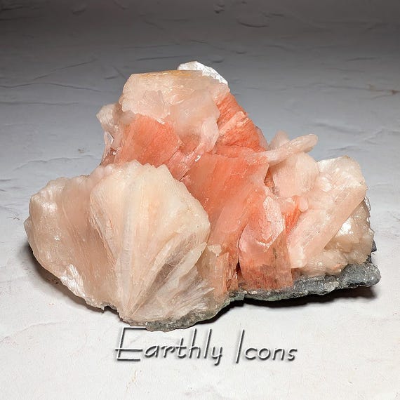 Stilbite and Deep Pink Heulandite from Jalgaon District, India; Mineral Specimen