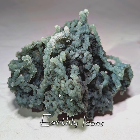 Green Chalcedony with Stellerite from Nashik, India; Mineral Display Specimen