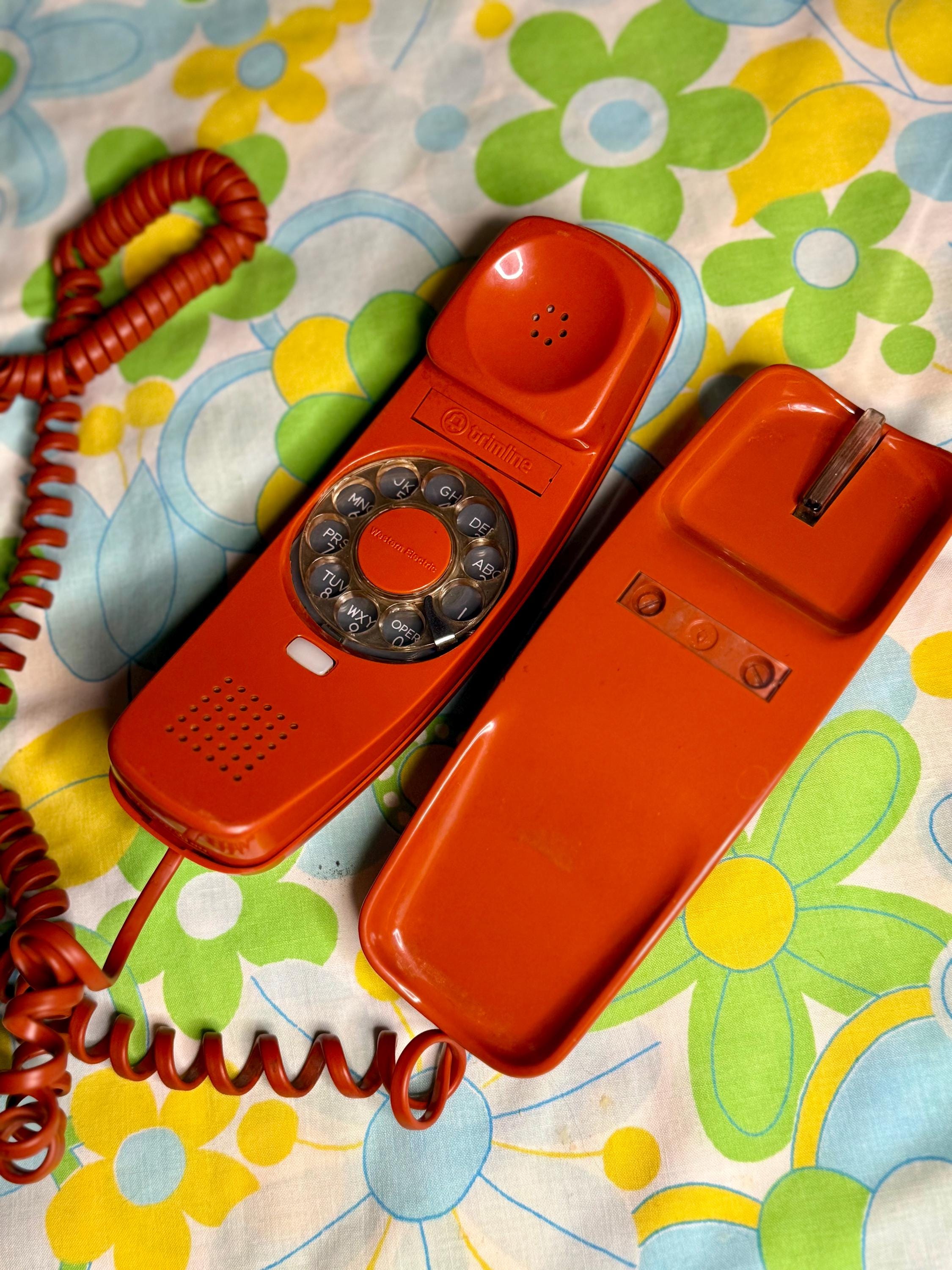 Vintage 1970s Bell System Trimline Rotary Phone Bright