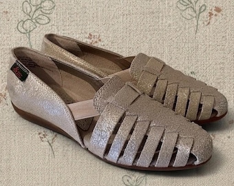 G.H. Bass Huarache Flats, Leather Fisherman Sandals, Boho Grandma Shoes, Woven Slip On Mules, Womens Size 6 Vintage