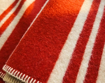 Manta vintage de lana de la Marina Holandesa, color rojo y blanco, estilo de mediados de siglo.