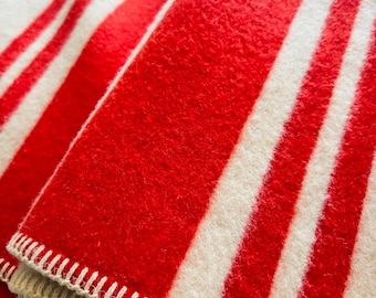 Manta vintage de lana de la Marina Holandesa, color rojo y blanco, estilo de mediados de siglo.