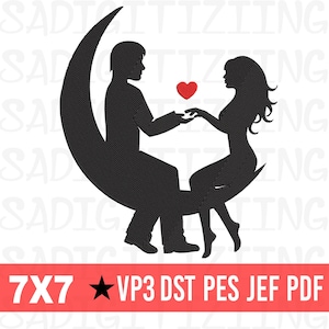 Può includere: Silhouette nera di una coppia seduta su una luna crescente, con un cuore rosso fluttuante tra loro. Il testo "7X7 VP3 DST PES JEF PDF" è su un banner rosso. Adatto per ricamo o arte digitale.