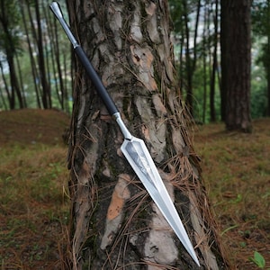 Hand-Forged Historical Spear – 16″ Carbon Steel Decorative Collectible, Tempered Blade Gift