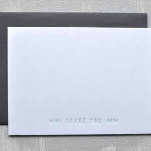 Cartes typographiques de remerciement triangulaires