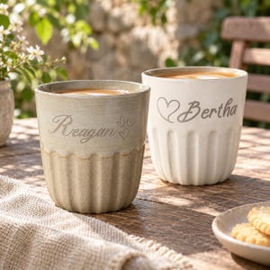Taza de cerámica rústica personalizada, taza de café o té de cerámica hecha a mano con nombre personalizado, regalo artesanal único para él, ella, familia y amigos.