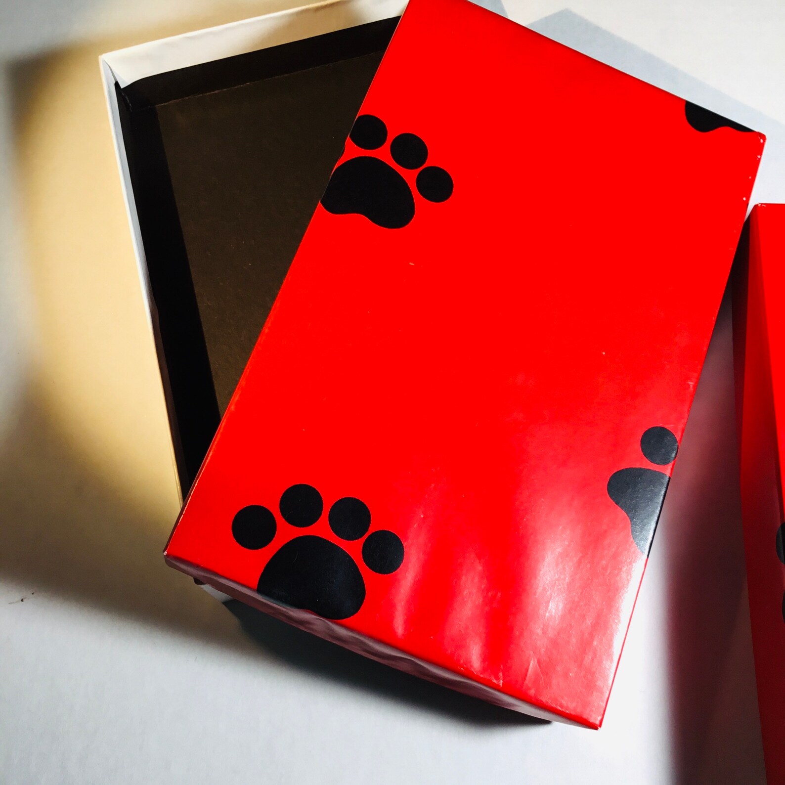 Paw Print Treat Box / Doggie Holiday Gift Box / 1/2 Lb Size 4 - Etsy