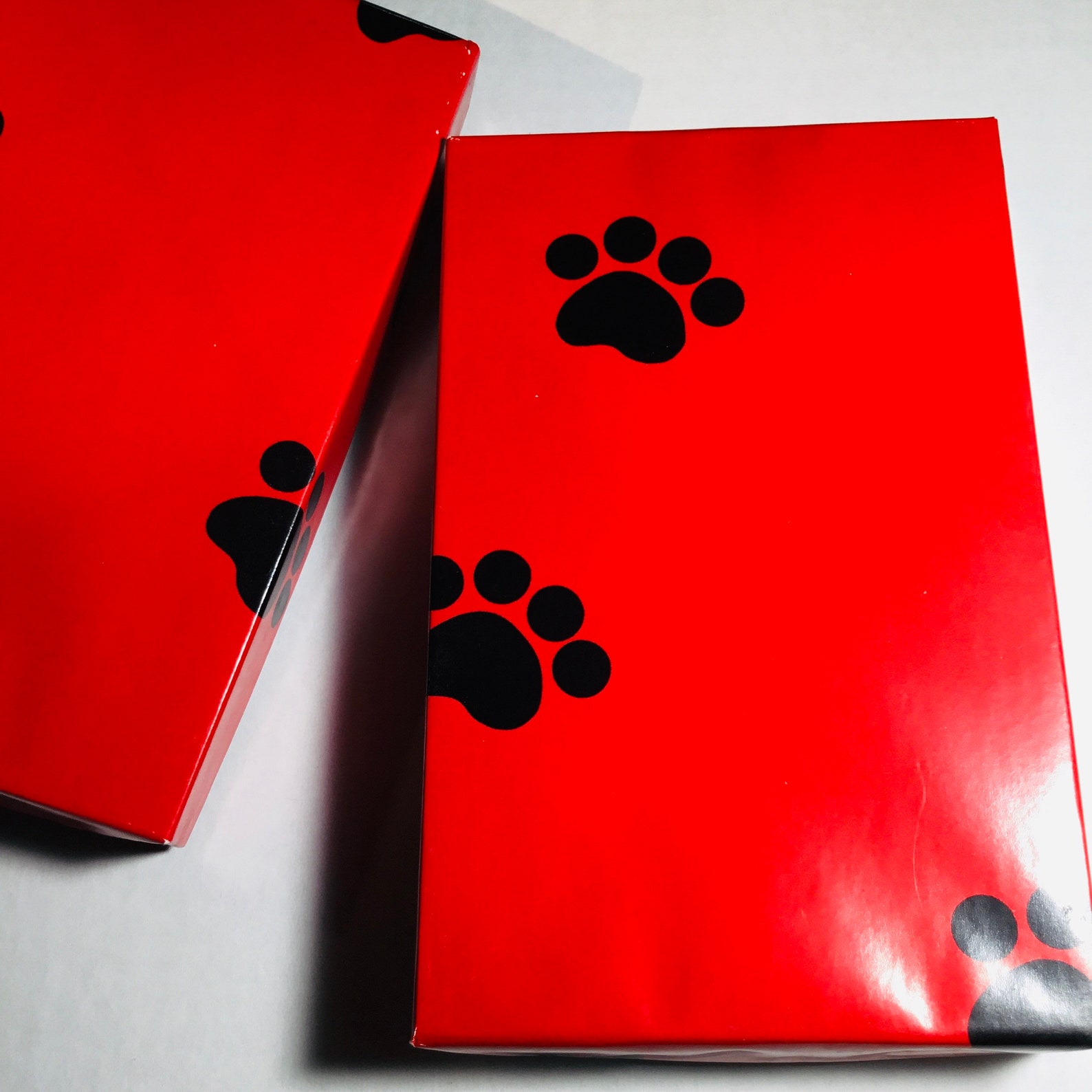 Paw Print Treat Box / Doggie Holiday Gift Box / 1/2 Lb Size 4 - Etsy
