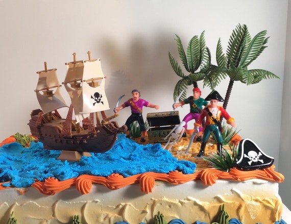 How To Make A Pirate Ship Cake / Sculpting A Boat Cake From Scratch -  YouTube