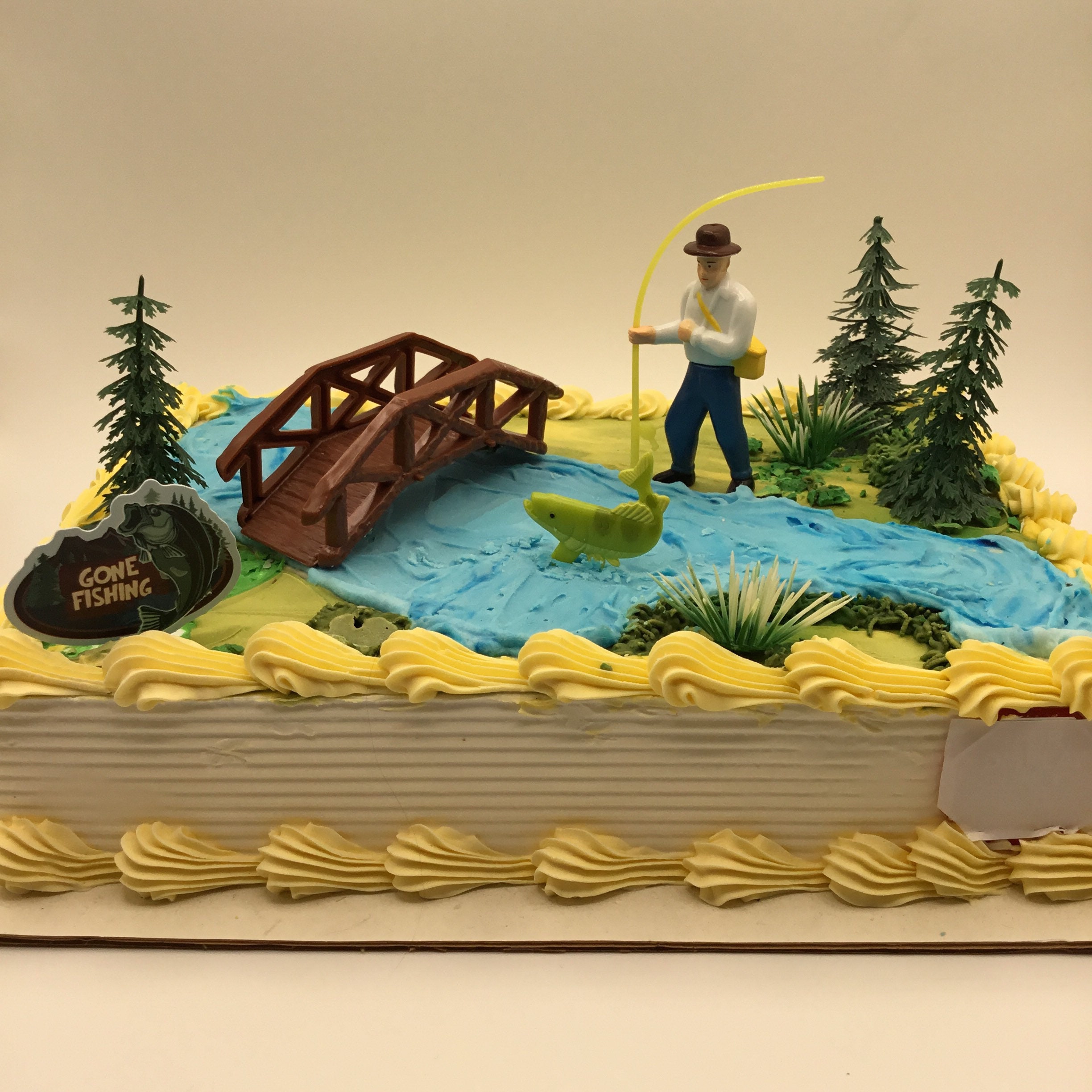 Fishing Boat Cake 