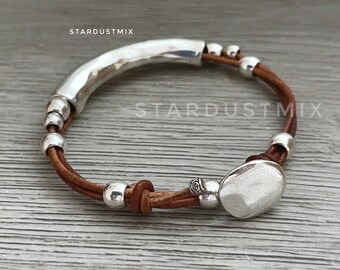 Bracelet/Leather and AntiqueSilver bracelet/Boho bracelet/handmade jewelry/beaded bracelet/gifts for her/summer jewelry