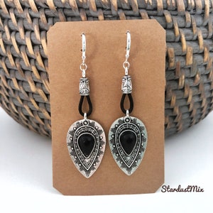 Lange Ohrringe für Frauen/Geschenk für sie boho Ohrringe/Ohrhänger handgemachter Schmuck/Ohrringe Geschenk für Frauen/Tropfen Ohrringe Schwarz