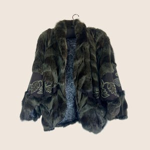 Unieke vintage ambachtelijke bontcape – geborduurd boho chic statementjack met bloemenprint – gemaakt in Argentinië