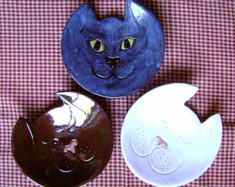 Kitty Ceramic Dish, bowl, catchall, jewelry, ring holder, animal decor, soap dish, candle holder, teabag holder, spoon rest.