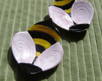 Bee Ceramic Dish, bowl, catchall, jewelry, ring holder, kid's party decor, soap dish, candle holder, teabag holder, spoonrest.