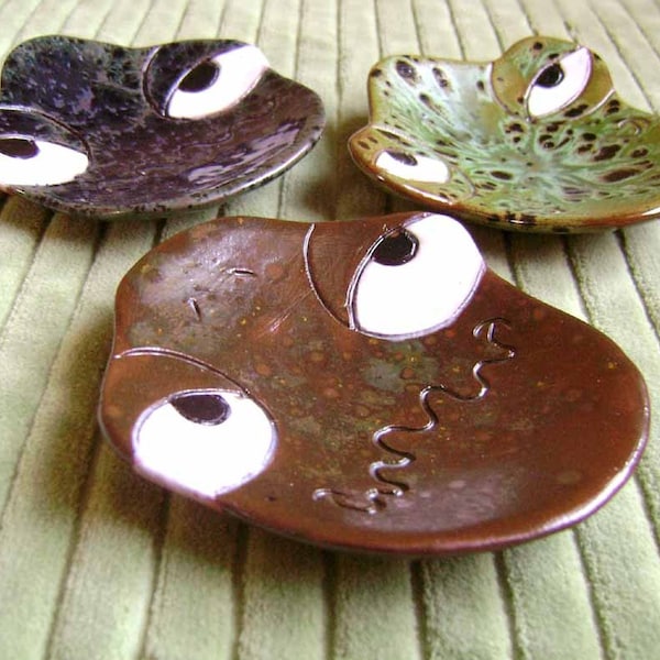 Frog Ceramic Dish, bowl, catchall, jewelry, ring holder, kid's decor, soap dish, candle holder, teabag holder, spoonrest.