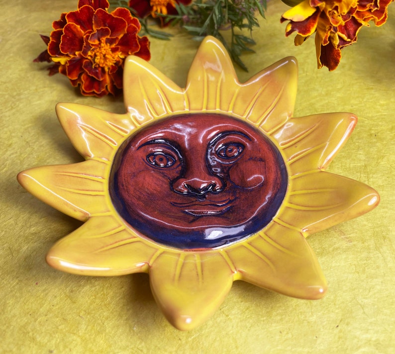 Sunface Dish, sunflower, catchall, jewelry, ring holder, ring dish, soap dish, teabag holder, spoonrest, sunflower dish image 3