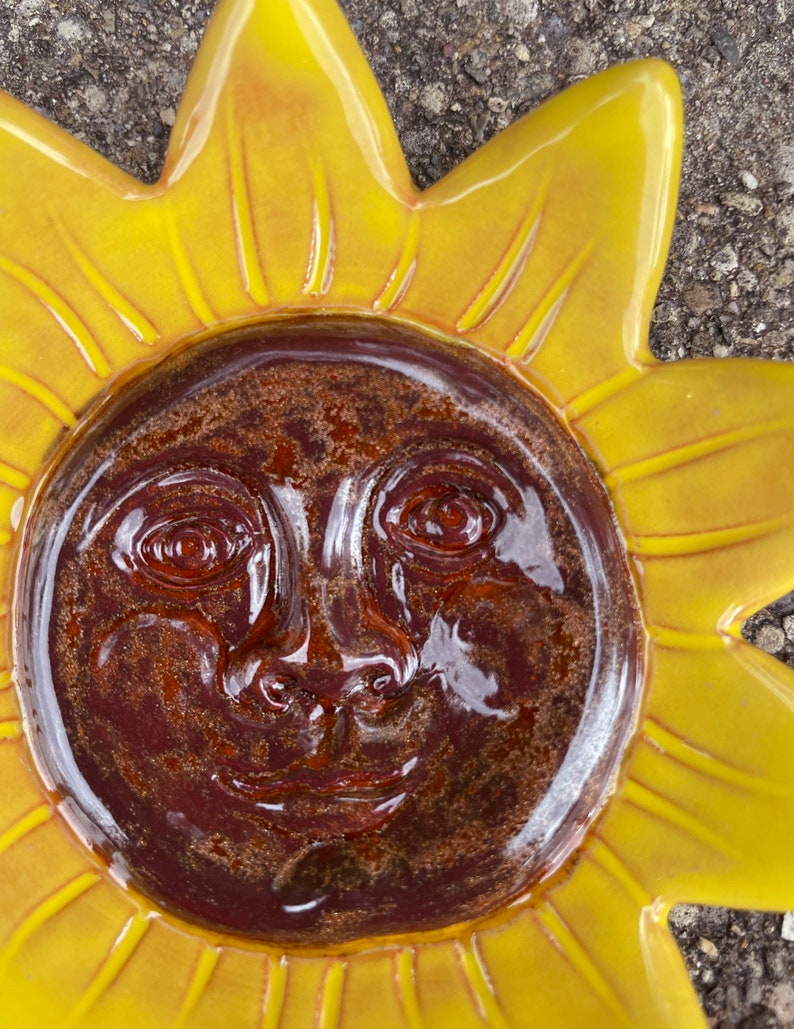 Sunface Dish, sunflower, catchall, jewelry, ring holder, ring dish, soap dish, teabag holder, spoonrest, sunflower dish imagem 6