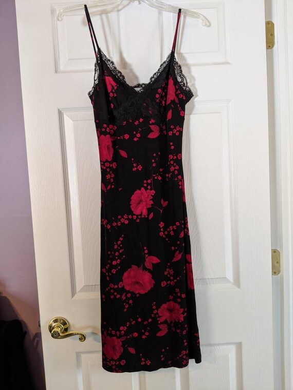 Sexy Black and Red Floral Dress with Lace