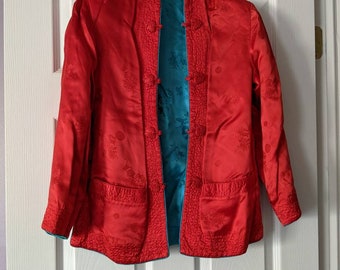 Veste asiatique en satin rouge et bleu