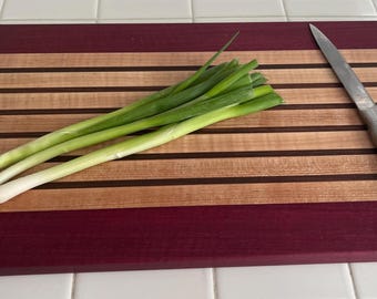 Handcrafted Signature Stripe Cutting Board – Maple, Walnut
