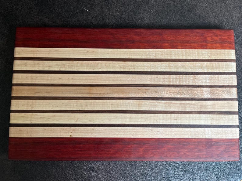 Handcrafted Signature Stripe Cutting Board – Maple, Walnut image 8