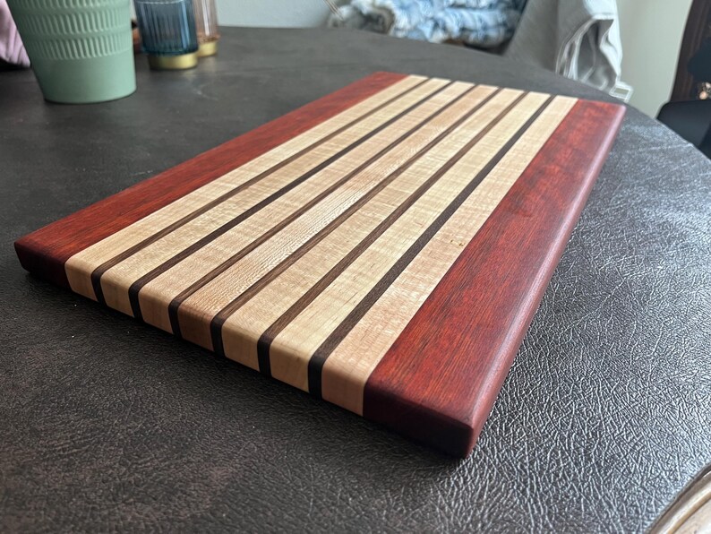 Handcrafted Signature Stripe Cutting Board – Maple, Walnut image 9