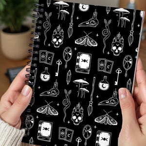 Schwarzes Witchy Journal für Frauen Geschenk für witchy Notebook für Frauen dark Academia Gothic Journal für Frauen