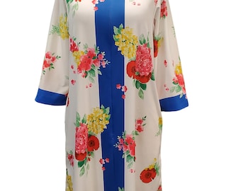 Vintage 1970s Evelyn Pearson Go Coat Floral Housecoat