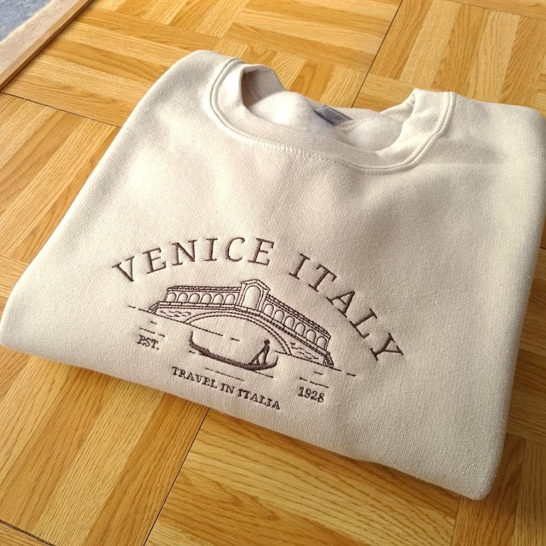 Venice Italy Embroidered Sweatshirt, Italy Crewneck, Vintage Venice Sweatshirt, Vintage Sweatshirt