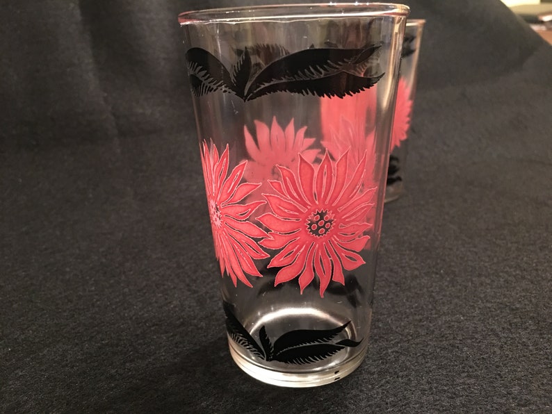Vintage Set of 2 Hazel Atlas Pink Flower Black Leaf 10 oz Glass Tumblers