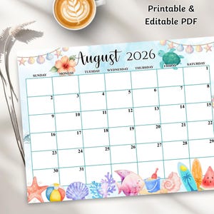 Può includere: Un calendario PDF stampabile e modificabile per agosto 2026 a tema spiaggia. Il design include illustrazioni ad acquerello di conchiglie, una tartaruga marina, un fiore di ibisco, una stella marina, un pallone da spiaggia e tavole da surf.